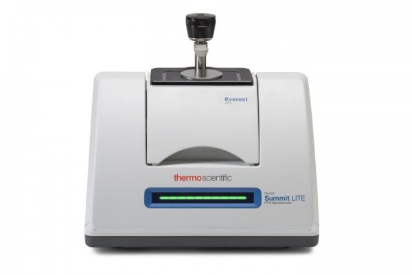 Espectrômetro FTIR Nicolet Summit Lite